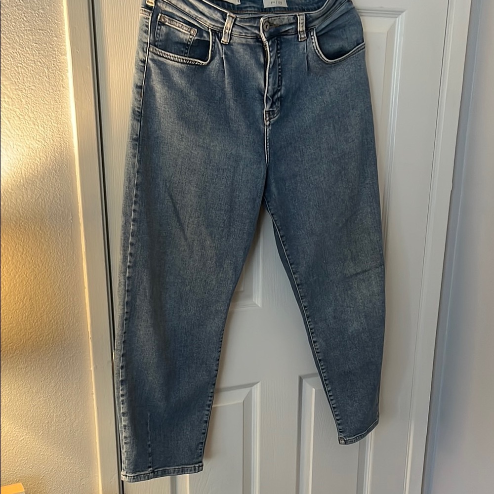 Pilcro letterpress High waisted barrel jeans size 29